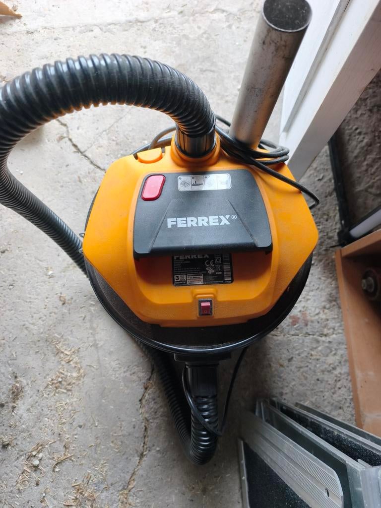 Aszuiger ferrex, Elektronische apparatuur, Stofzuigers, Ophalen