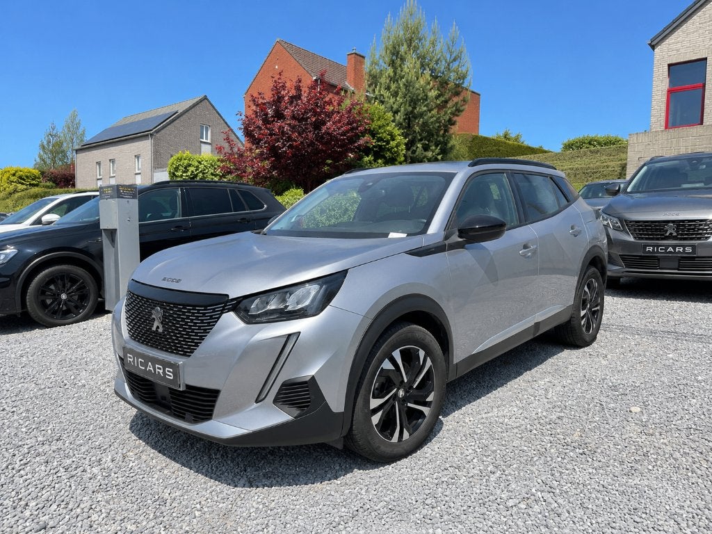 PEUGEOT 2008 BlueHDi Allure Pack Camera Carnet GARANTIE 1AN, Auto's, Peugeot, 4 cilinders, Leder en Stof, 5 deurs, SUV of Terreinwagen