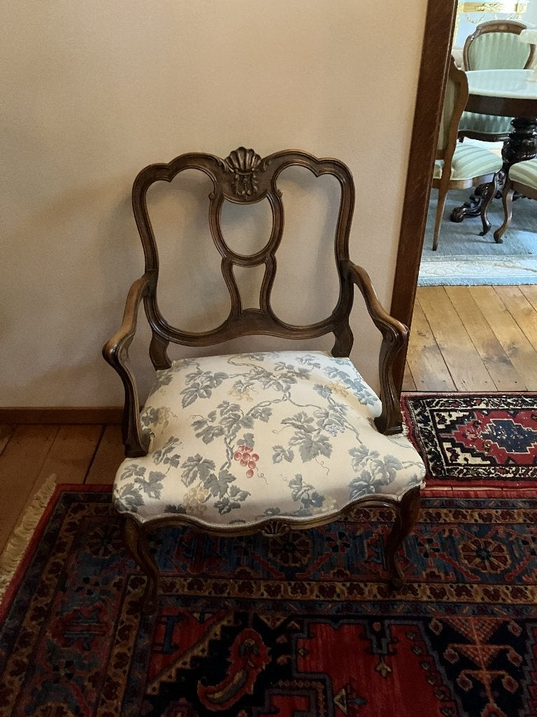 4 Antieke stoelen, Enlèvement