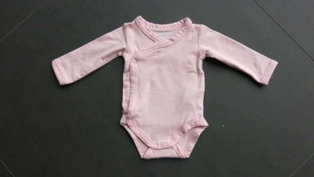 Roze body met lange mouwen (maat 44) NIEUW, Kinderen en Baby's, Nacht- of Onderkleding, Meisje, Nieuw, Ophalen of Verzenden