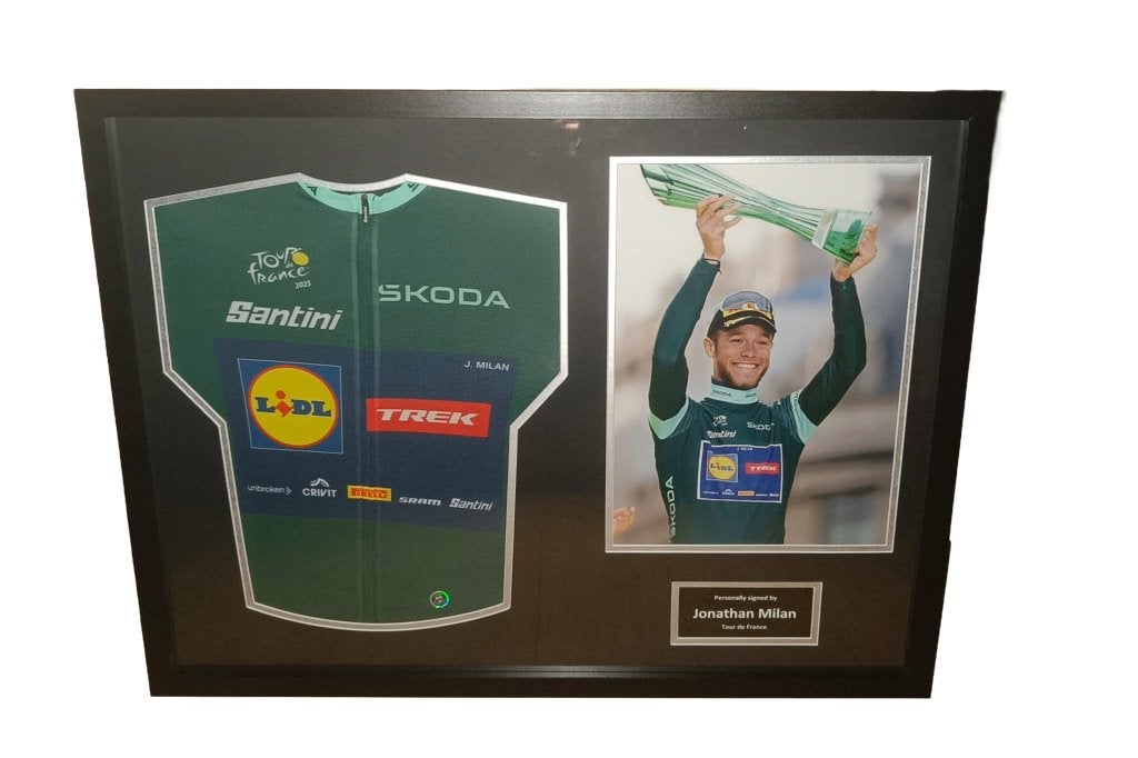 Gesigneerde groene trui Milan - met certificaat, Verzenden, Nieuw, Shirt