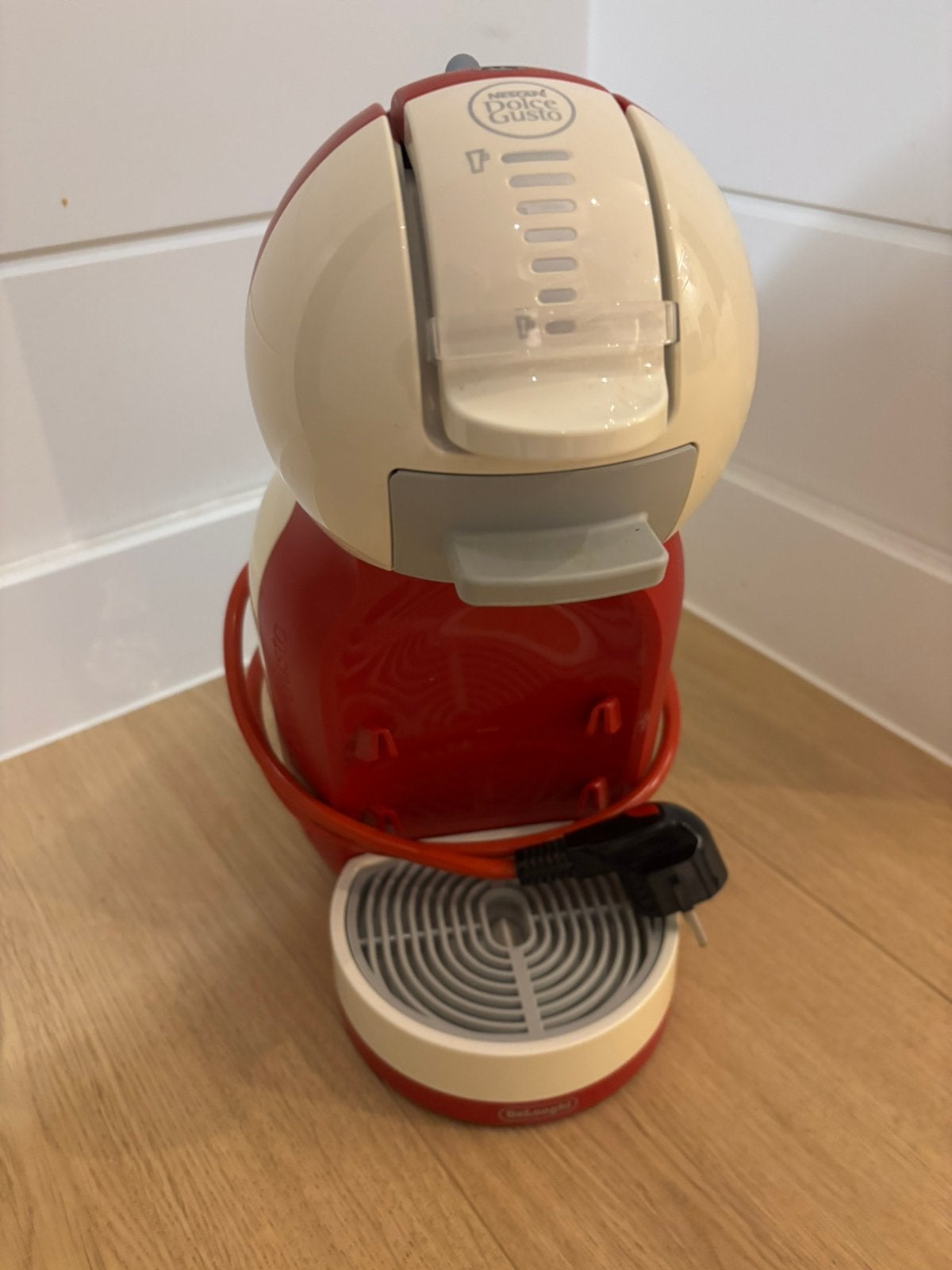Cafetiere Dolce Gusto de Nescafé, Koffiepads en cups, Gebruikt, Koffiemachine, Ophalen of Verzenden