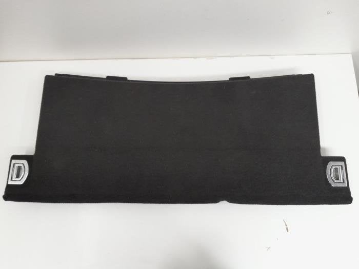 Plaque sol coffre d'un Audi A4, -, Audi, -, -