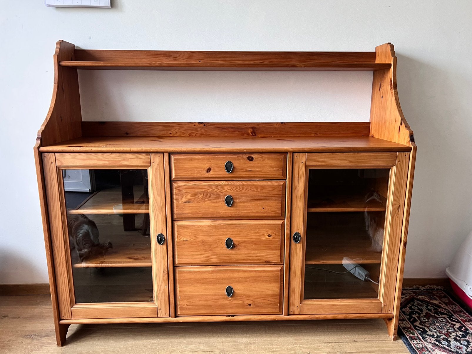 Joli buffet en pin massif, Ophalen, Zo goed als nieuw, Grenenhout