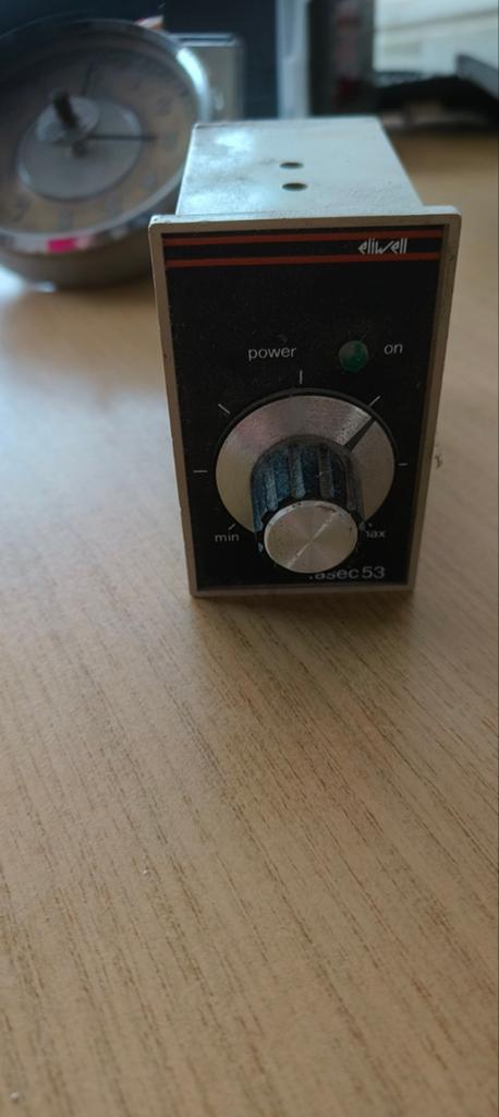 ELIWELL FASEC33 TOERENREGELAAR FANSPEEDCONTROLLER, Ophalen