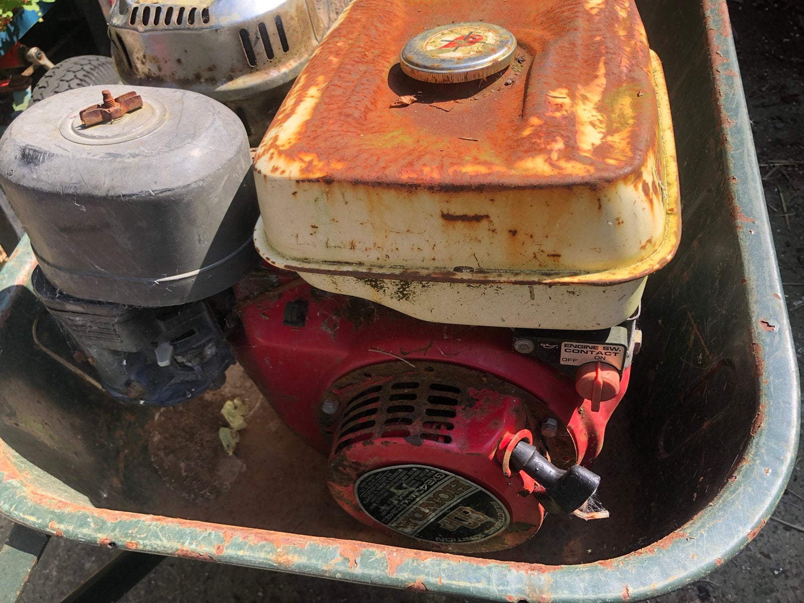 Honda motor lot, Doe-het-zelf en Bouw, Motoren, Ophalen, Zo goed als nieuw
