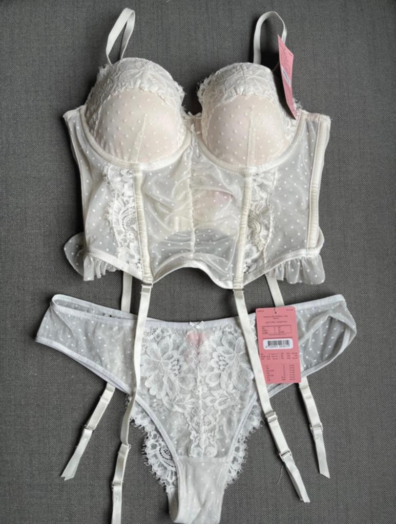 Nieuw set korset 75C + slip large Hunkemöller, Kleding | Dames, Ophalen of Verzenden, Wit, Setje