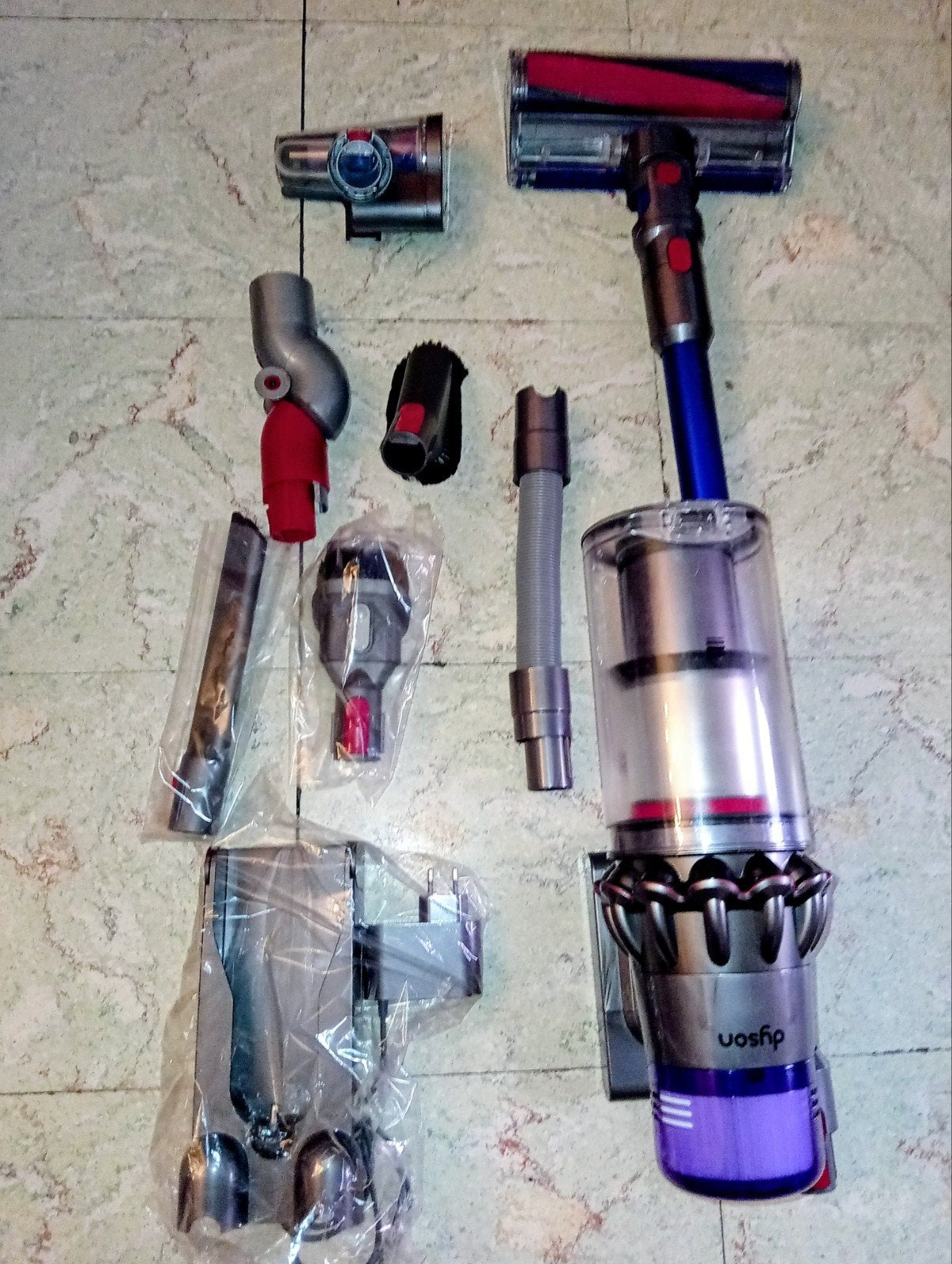 Dyson Balai  V11 Extra, Elektronische apparatuur, Stofzuigers, Nieuw, Steelstofzuiger, Dyson, 1200 tot 1600 watt, Reservoir, Ophalen