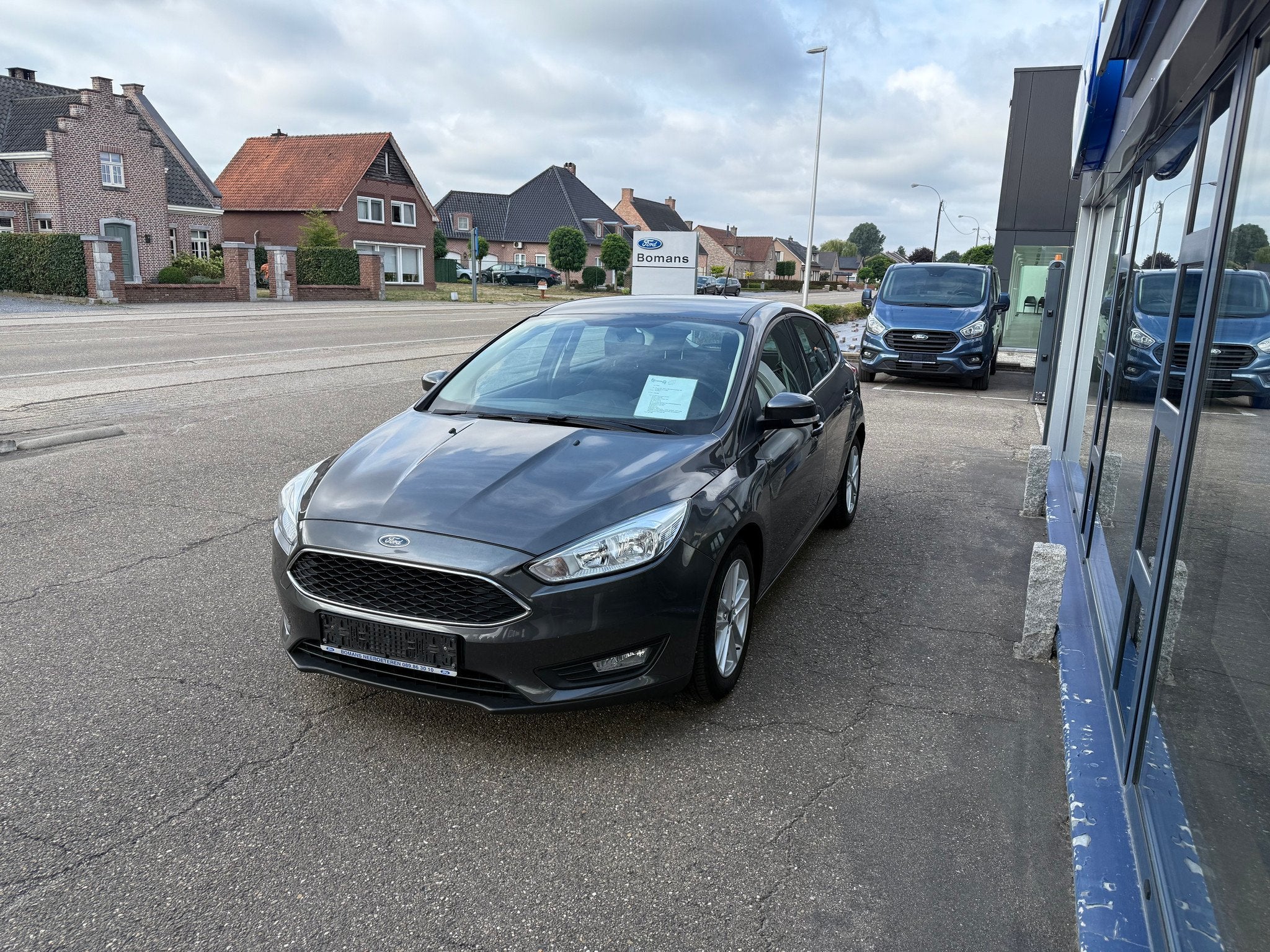 Ford Focus Business Class 5D 1.0Ecoboost 100PK M5, Auto's, Ford, Stof, Gebruikt, 100 pk, Bedrijf