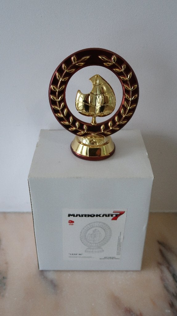 Mariokart 7 Trophy - club nintendo, Ophalen of Verzenden, Gebruikt