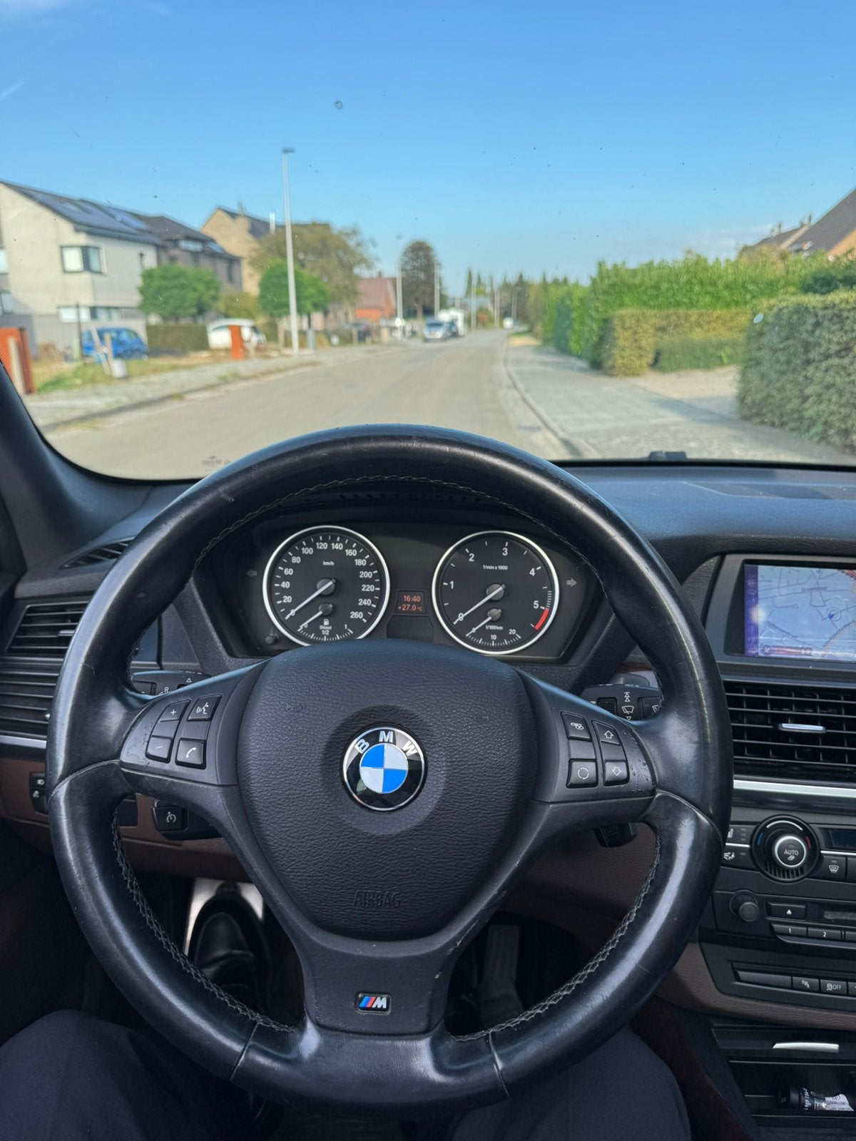 LICHTE VRACHT BMW X5 3.0 xDrive – FULL OPTION M-PACK, Auto's, Automaat, Euro 5, X5, Zwart
