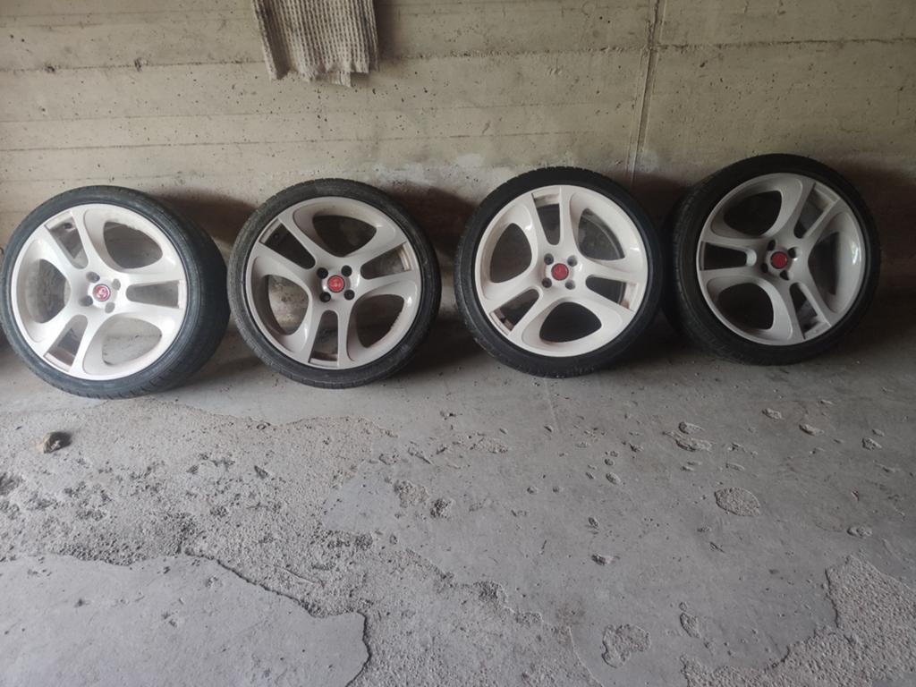 Jantes 18 pouces 4x98, Pneu(s)