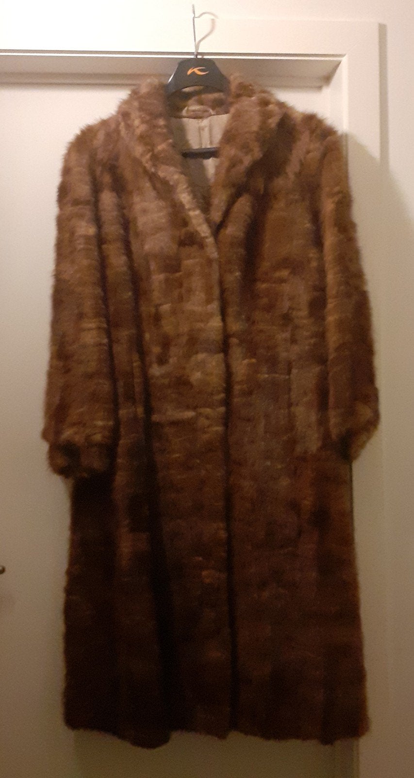 Bruine pelsen wintermantel lang model, Kleding | Dames, Ophalen of Verzenden