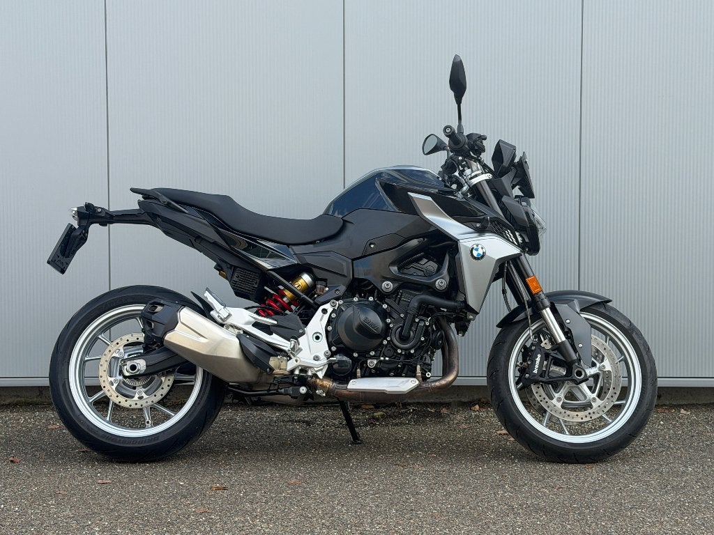BMW F 900 R/Ensemble confort, tourisme et dynamique/3000 km, Permis Moto A, Entreprise, Plus de 35 kW, 2 cylindres