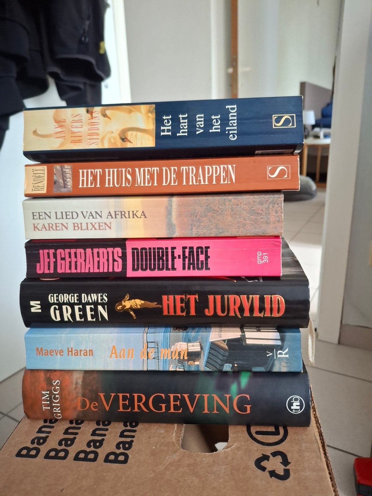 Lot van 7 boeken, Enlèvement