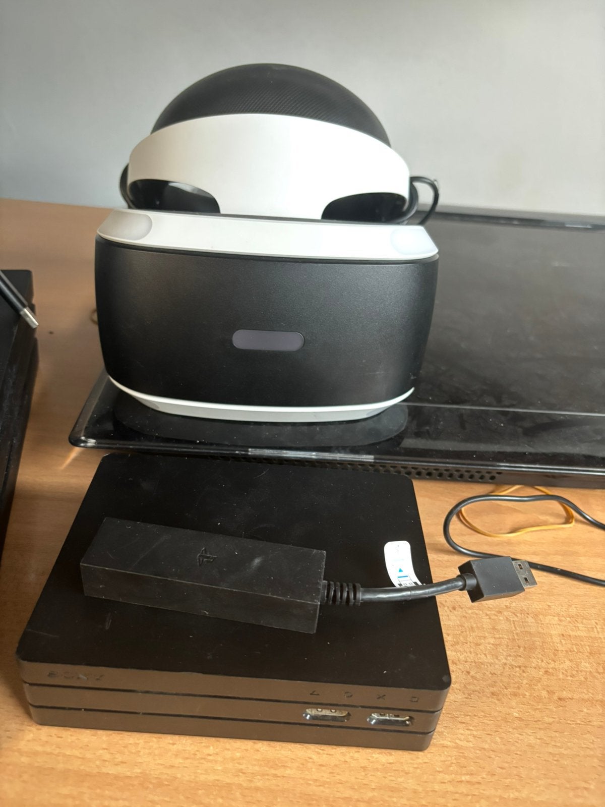 Ps4 pro 1tb + 3 controllers, 11 games, VR, camera, Games en Spelcomputers, Ophalen, Zo goed als nieuw