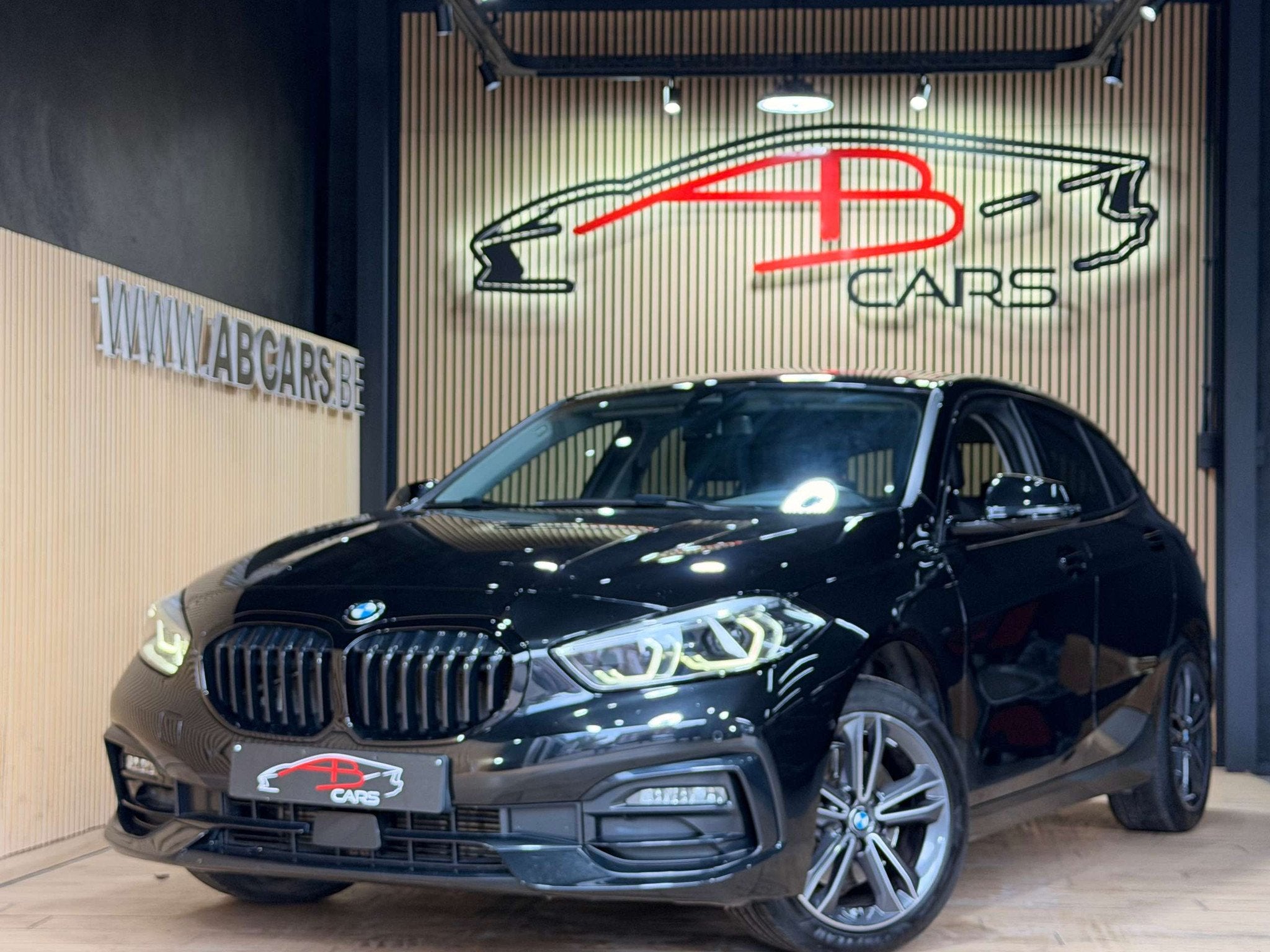 BMW 1 Serie 116 D * PACK SPORT * GARANTIE 12 MOIS * TOIT OUV, Auto's, BMW, Gebruikt, 116 pk, Zwart, Bedrijf