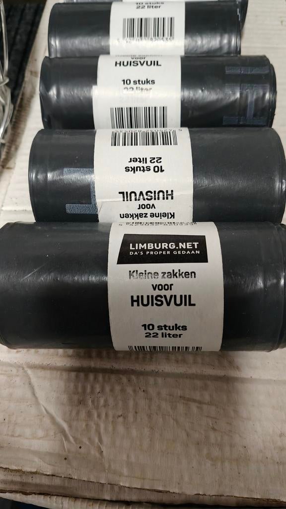 6 rollen kleine huisvuilzakken Limburg-net, Enlèvement ou Envoi