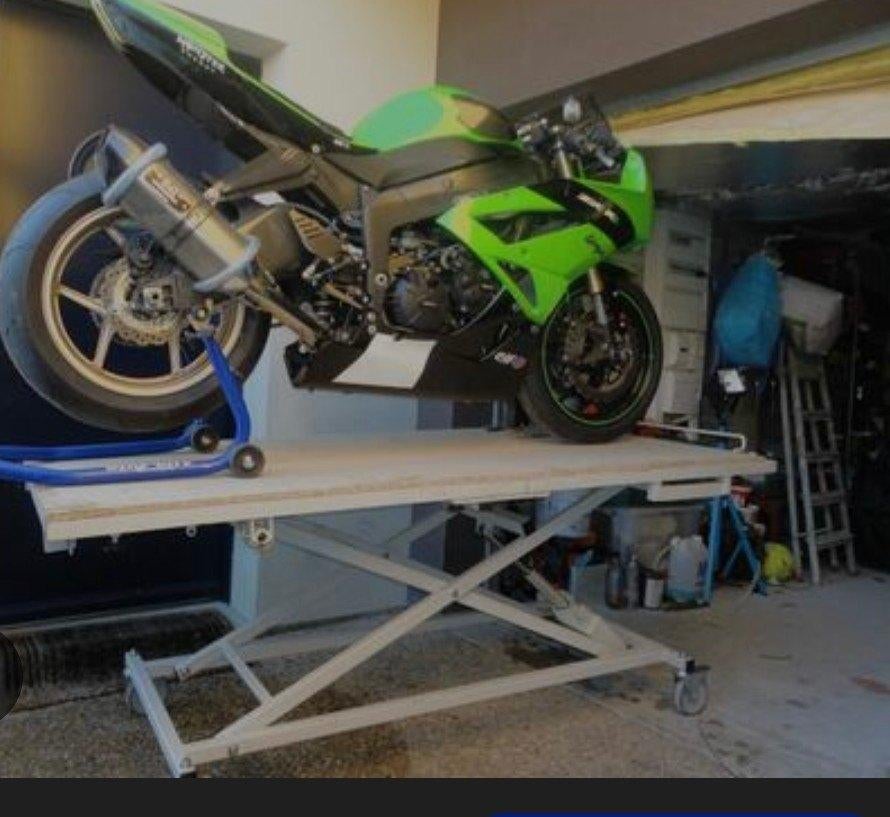 Table elevatrice / Leve moto electrique, Enlèvement ou Envoi