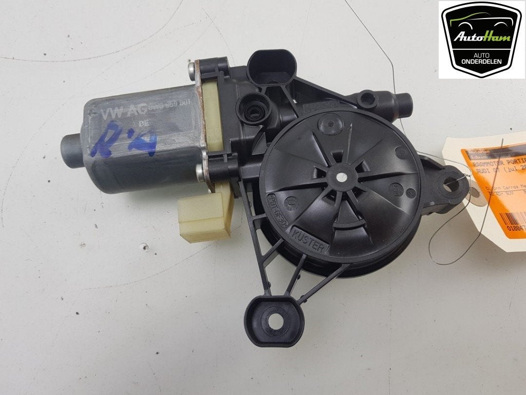MOTEUR LEVE VITRE ELECTRIQUE Audi SQ7 (4MB / 4MG), Robert Bosch AG, Audi, Utilisé, Robert-Bosch-Allee 1
74232  Abstatt, DE