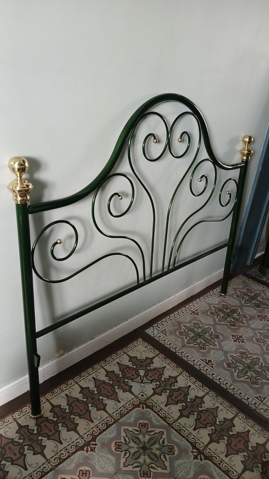 Cadre de lit vintage en métal 140cm + sommiers, Ophalen