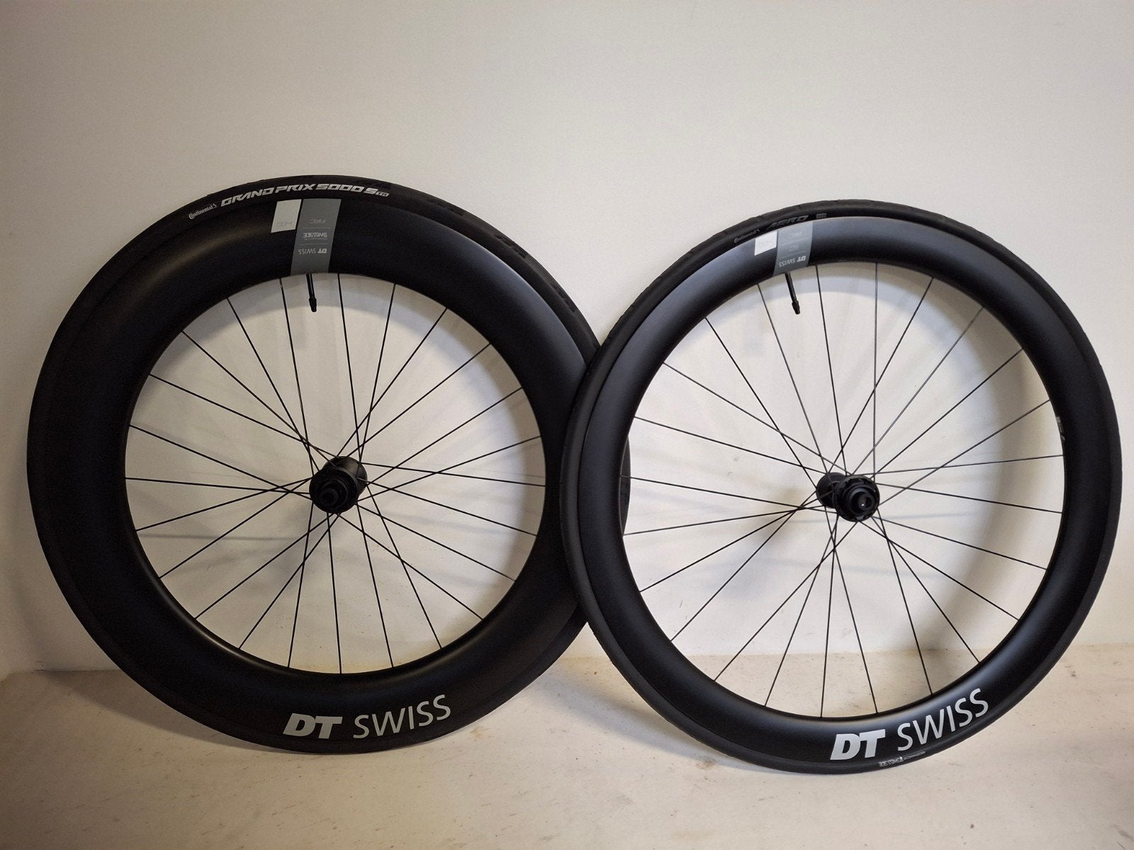 [NIEUW] carbon wielen set TT DT Swiss ARC 1400 dicut, Fietsen en Brommers, Ophalen of Verzenden, Band, Carbon