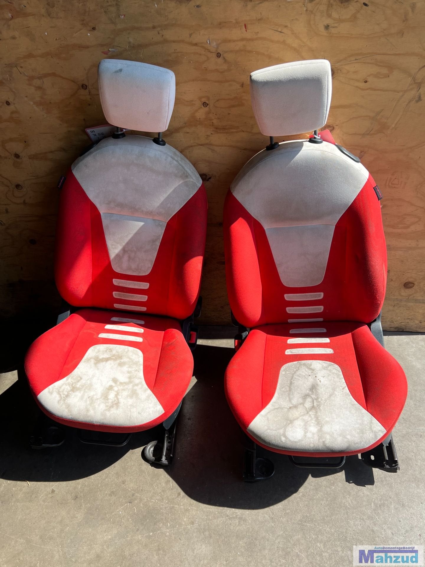 FORD KA 2 ROOD interieur stoel achterbank deurpaneel, Gebruikt, Info@ford.com, Ford, Ford Motor Company