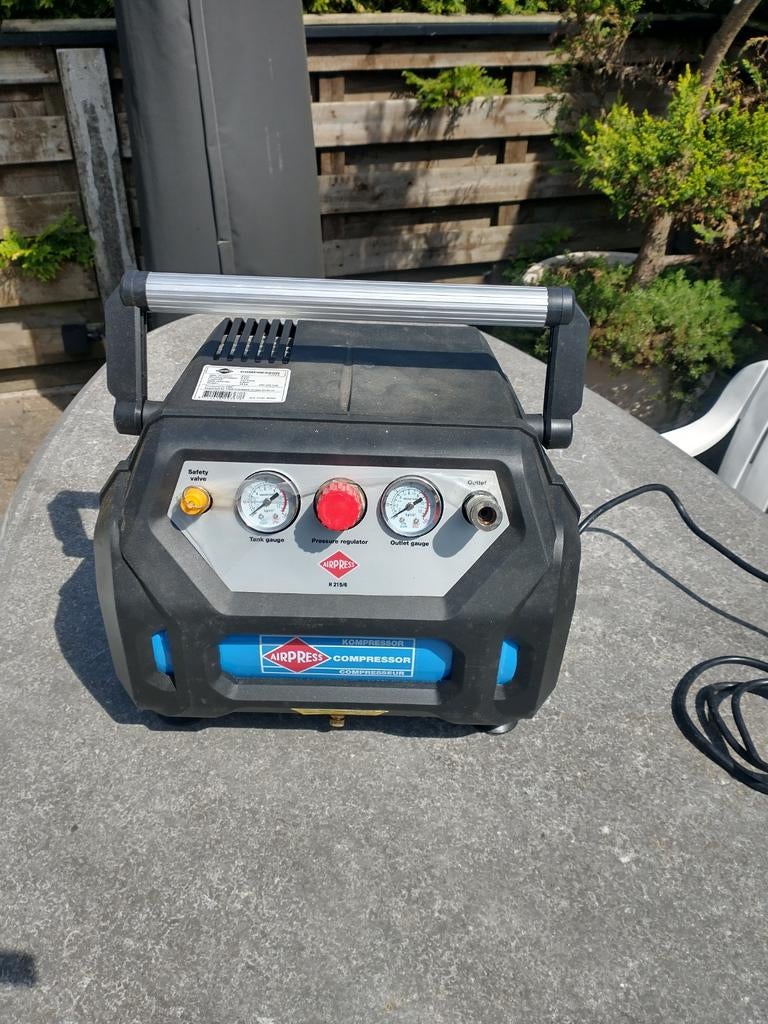Compressor airpress, Bricolage & Construction, Compresseurs, Enlèvement, Sans huile
