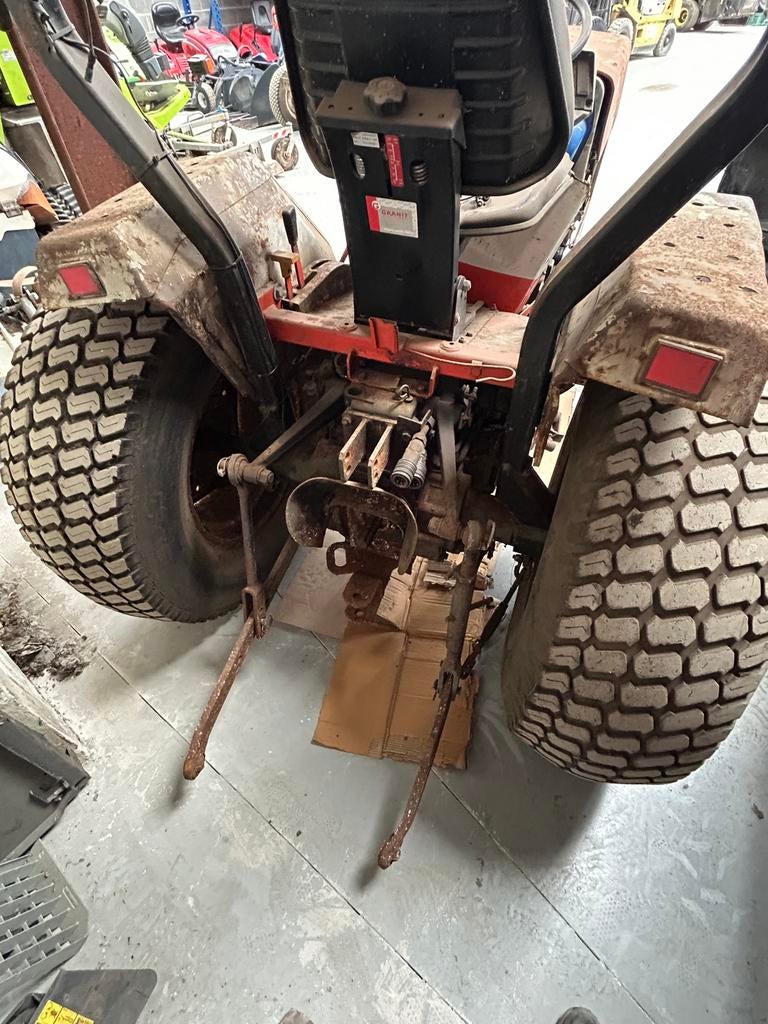 2  tractoren v30 pk Holland tc30, Zakelijke goederen, Gebruikt, 2500 tot 5000, Ophalen of Verzenden, Ford