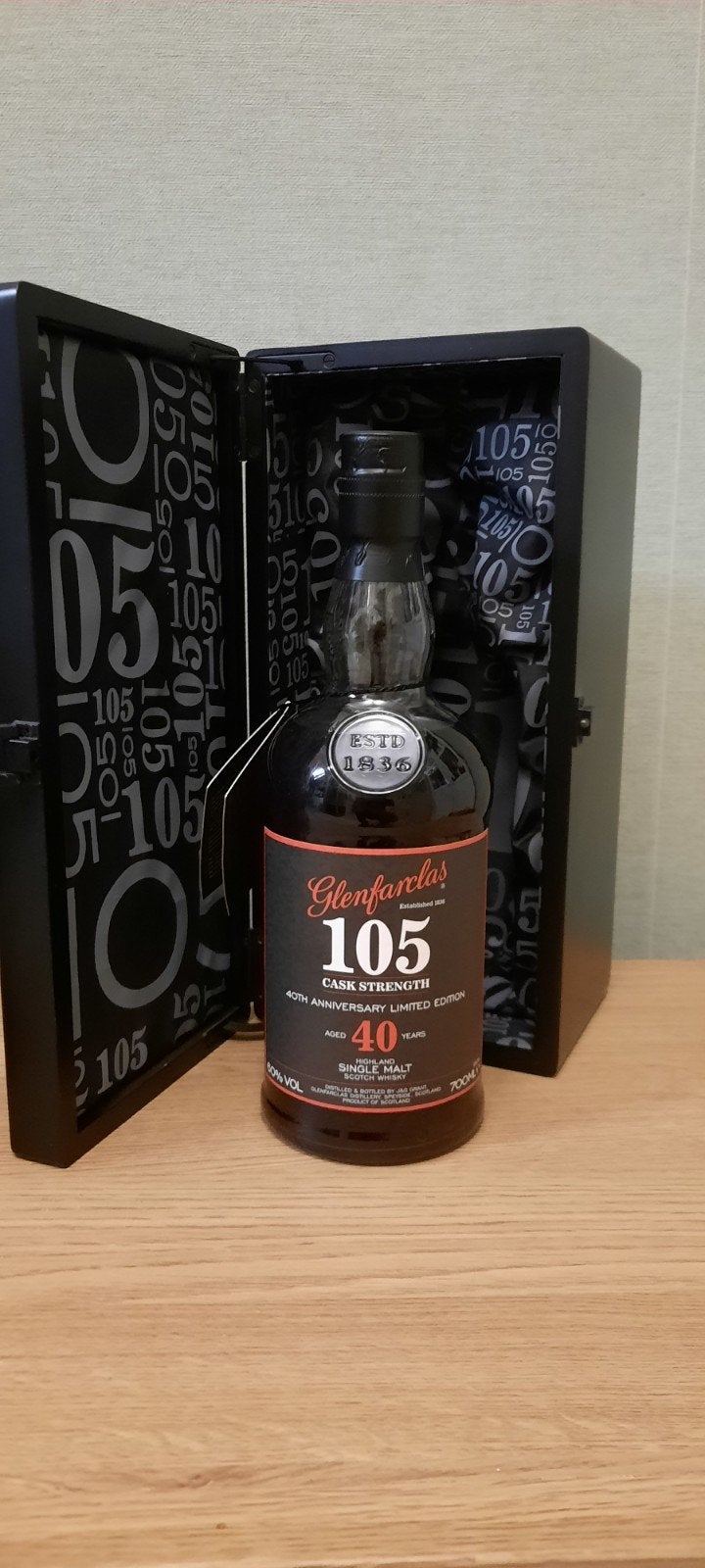 Glenfarclas whisky 105 40 year !!, Verzamelen, Wijnen, Ophalen of Verzenden, Nieuw, Overige typen, Vol