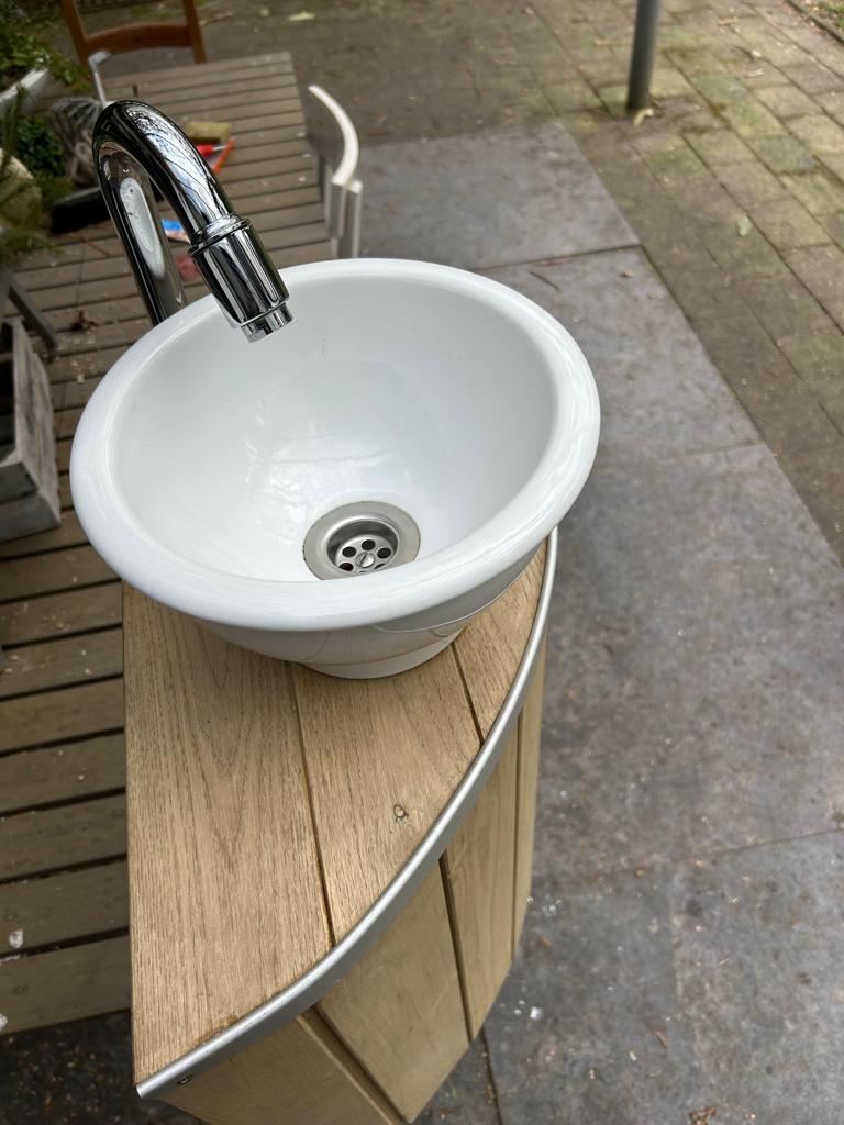 Fonteintje, Ophalen, Gebruikt, Steen, Wastafel