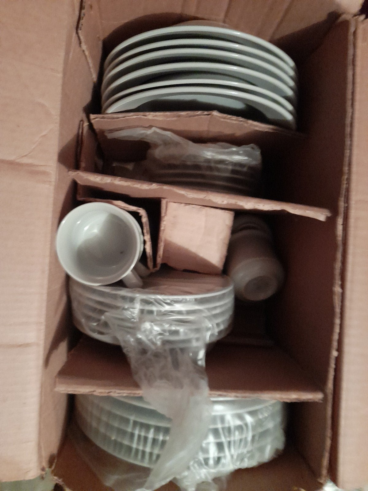 Set 6 diepe borden 6 platte borden  6 dessert borden 6tasse, Enlèvement, Uni, Assiettes(s)