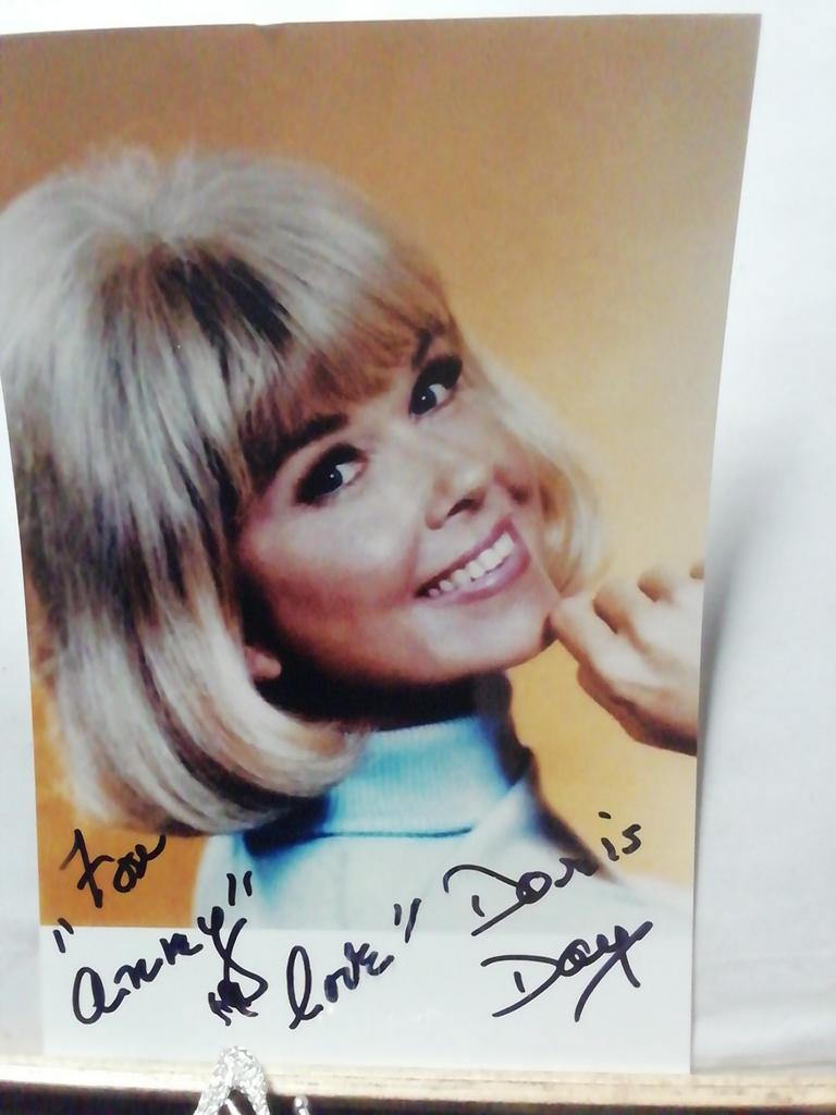 Doris Day met originele handtekening, Verzamelen, Ophalen of Verzenden, Zo goed als nieuw, Foto of Kaart, Gesigneerd