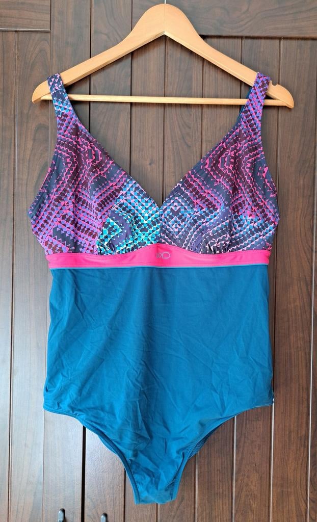 Badpak van Decathlon in maat 48, Kleding | Dames, Decathlon, Ophalen of Verzenden, Gedragen, Badpak