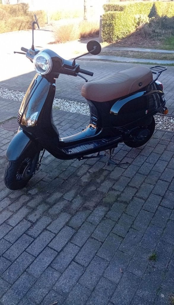 Senzo Rivalux Scooter, Fietsen en Brommers, Gebruikt, 49 cc, Klasse B (45 km/u), Benzine