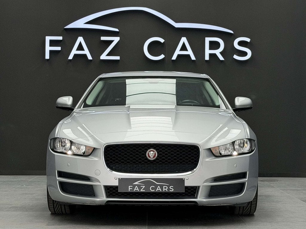 Jaguar XE 2.0 D E-Performance * GPS + REGU + GARANTIE *, Autos, Argent ou Gris, Achat, Entreprise, Boîte manuelle