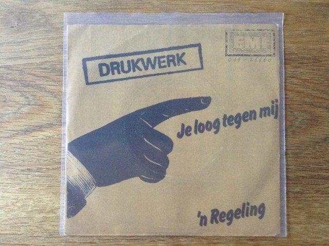 single drukwerk, CD & DVD, Vinyles Singles, En néerlandais, Enlèvement ou Envoi, 7 inch, Housse de protection extérieure