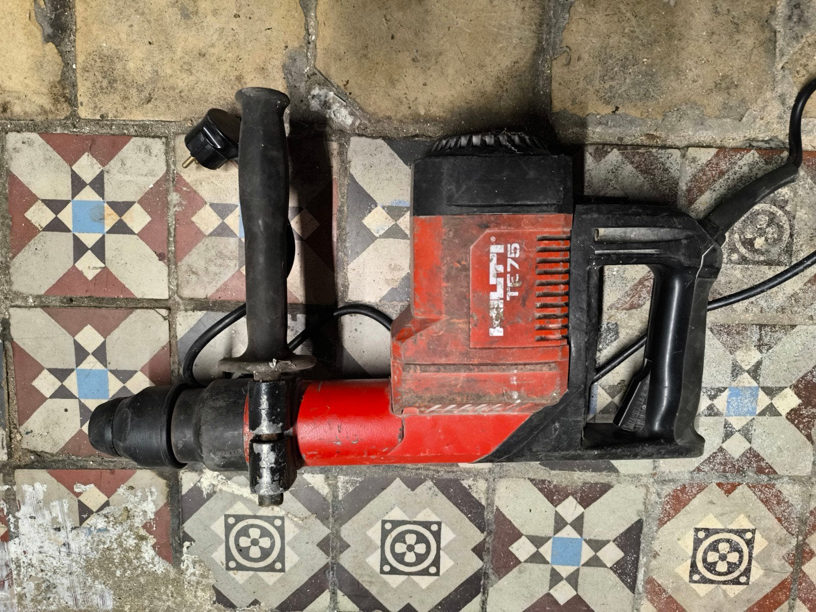 Hilti te 75, Ophalen