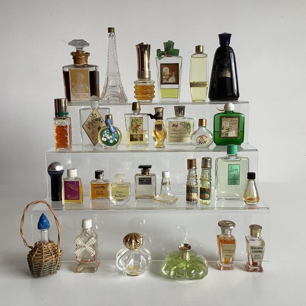 Lot de 30 anciens flacons de parfum miniatures, Collections, Parfums, Utilisé, Miniature, Enlèvement ou Envoi