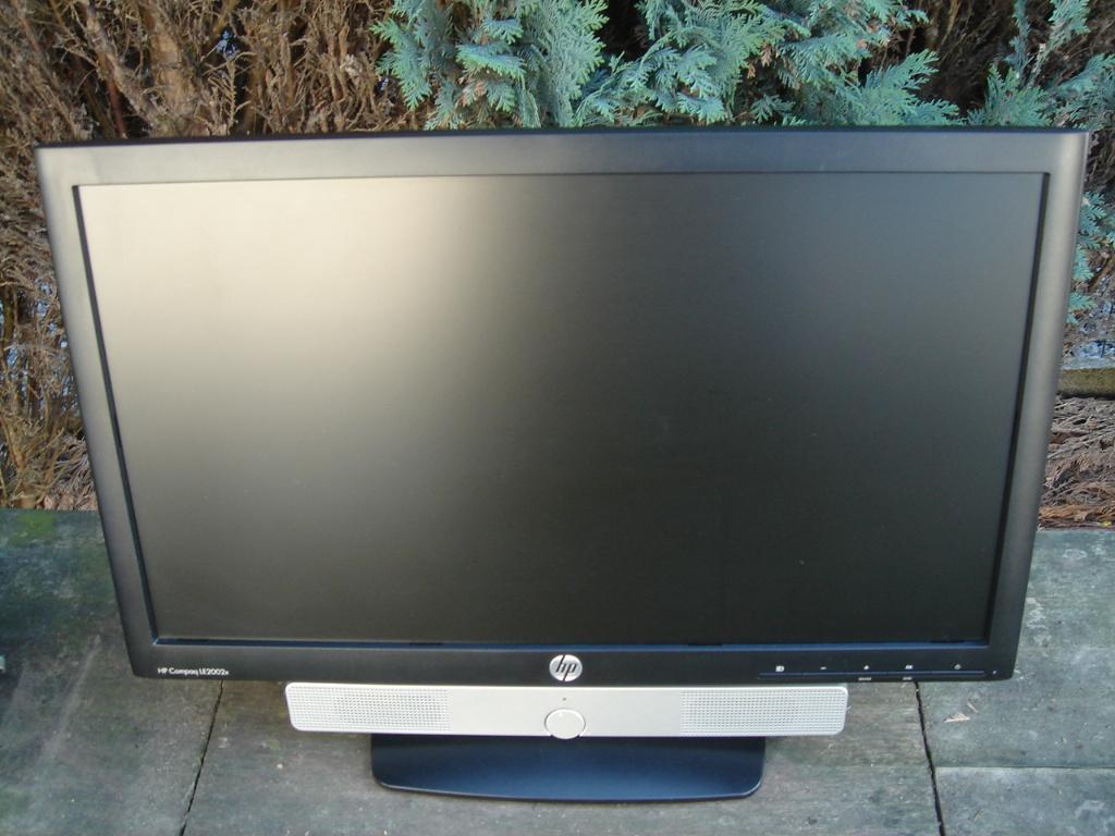 HP LE2002x MONITEUR LCD TFT 20" + HAUT-PARLEURS USB HP, Informatique & Logiciels, Enlèvement, Utilisé