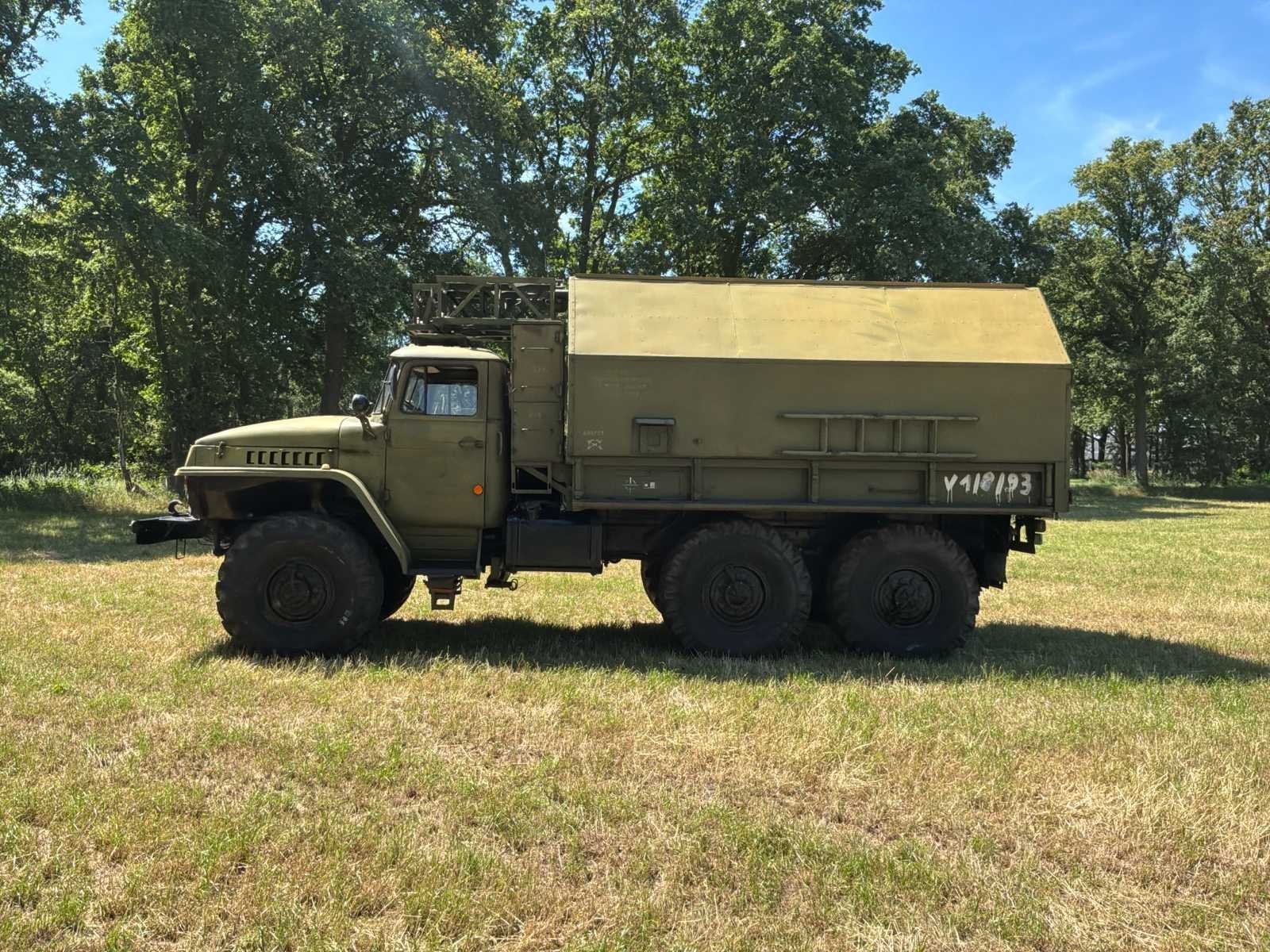 Unieke V8 Diesel Ural 6x6 Vrachtwagens 2 Zeldzame Oldtimer (, Auto's, Oldtimers, Overige merken, Overige brandstoffen, Bedrijf