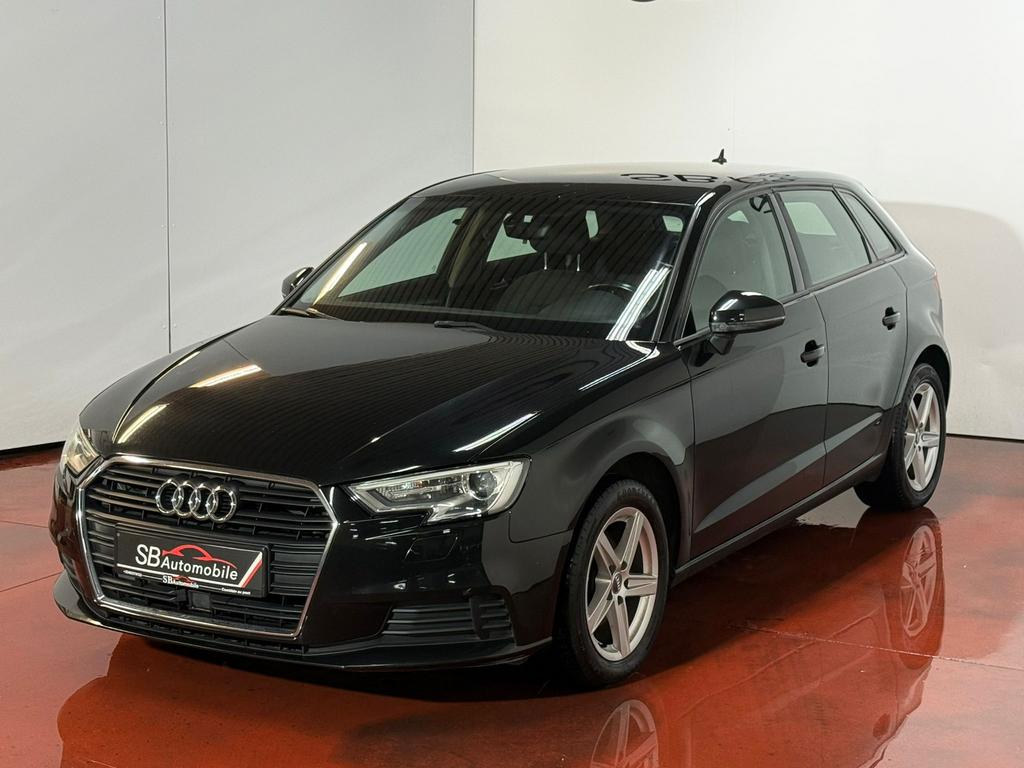 Audi A3 A3 Sportback 1.6 TDi S tronic *BI XENON*GPS*GARAN, Auto's, Audi, Stof, Euro 6, 4 cilinders, Zwart