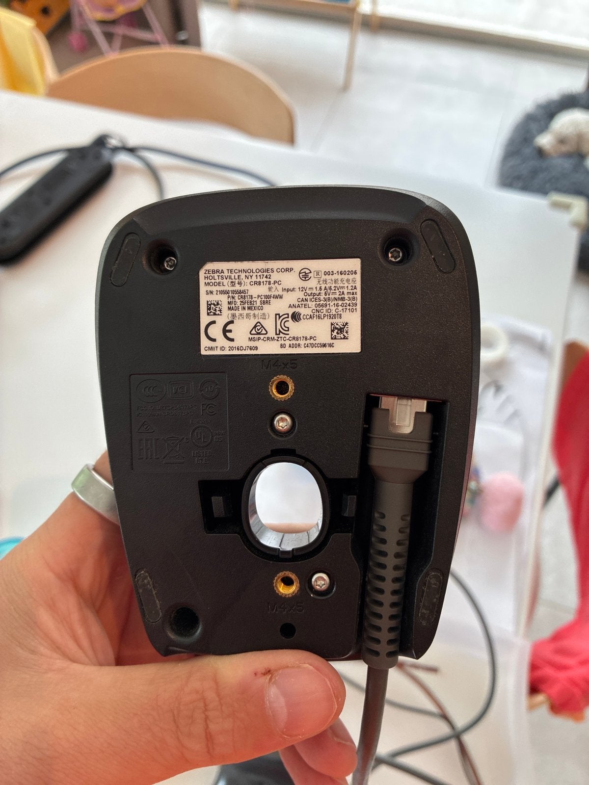 Lecteur codes-barres sans fil ZebraDS8178 +station de charge, Enlèvement, Comme neuf
