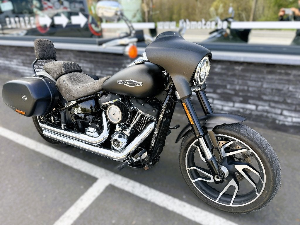 Sportglide 1745cm³ abs 2020 nieuwe staat bar 1.2.3 jaar jhb, 2 cilinders, 1745 cc, Nieuw, Bedrijf