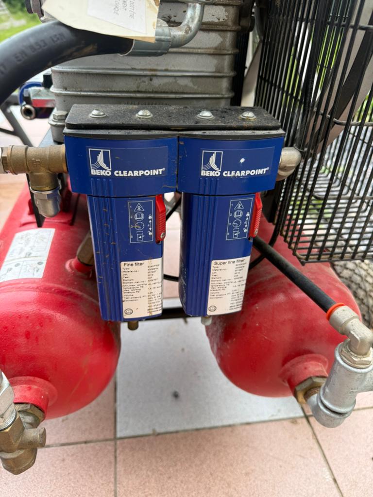 Professionele benzinecompressor, Doe-het-zelf en Bouw, Compressors, Zo goed als nieuw, Mobiel, Ophalen
