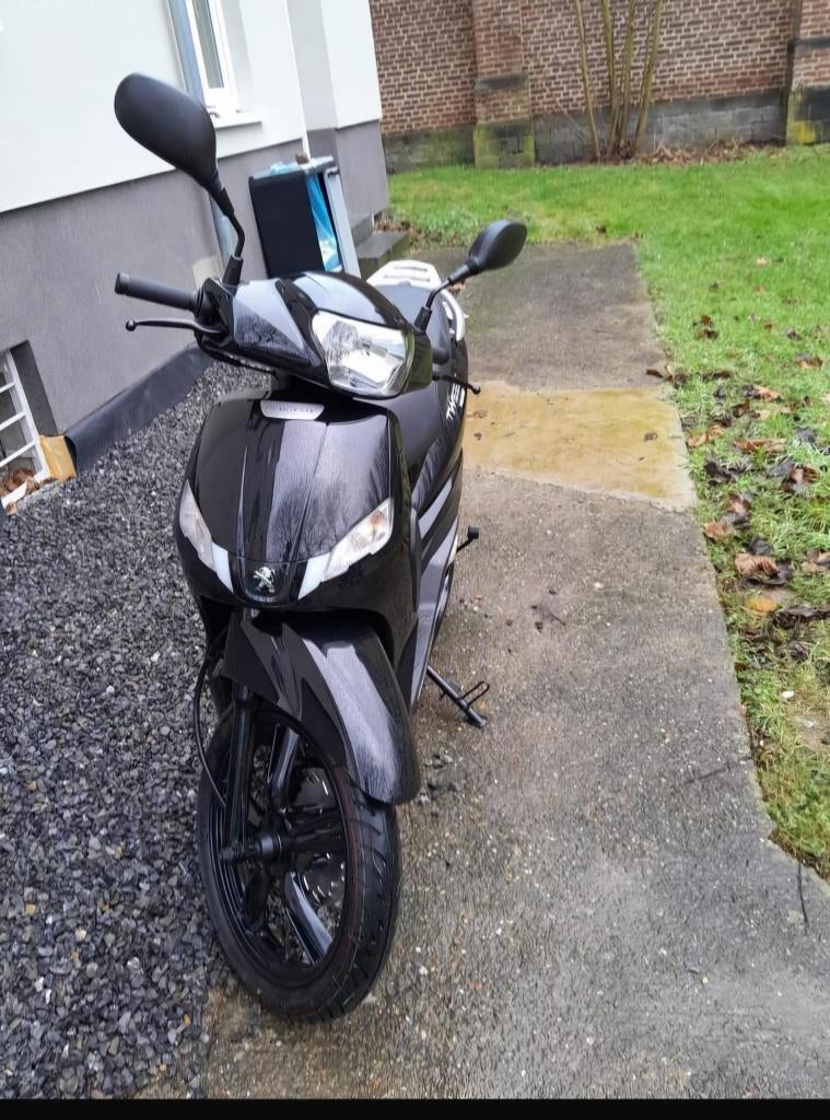 Scooter peugeot tweet classe b 50cc, Vélos & Vélomoteurs, Scooters | Peugeot, Comme neuf, Autres modèles, Classe B (45 km/h), Essence