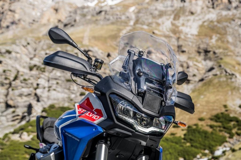 Moto Guzzi Stelvio Duecento Tributo, Motoren, Motoren | Moto Guzzi, 2 cilinders, Nieuw, Motorrijbewijs A, Bedrijf