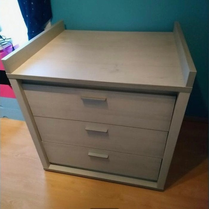 Commode, nachtkastje en babybed, Enlèvement, Utilisé, Commode