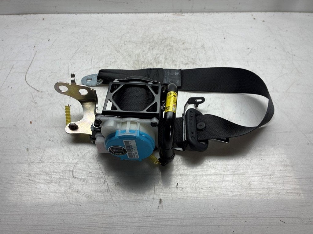CEINTURE DE SECURITE ARRIERE DROITE Toyota C-HR (X1,X5), Dhr. J. Ham, Administratie@autoham.nl, Toyota, Utilisé