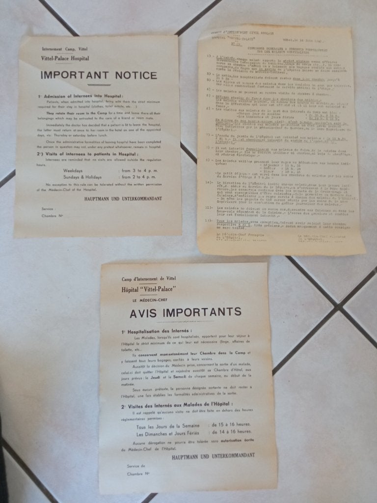 Duitse Militaria WO2 3 documenteert bezetting, Verzamelen, Verzenden, Landmacht, Overige typen